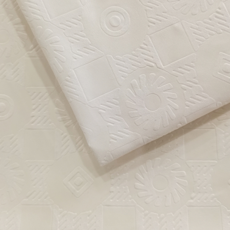 TMIE-08-2-1 Smal bredde stof Højdensitet 100GSM tilpasset farve farvet med 3D præget polyester poplin stof