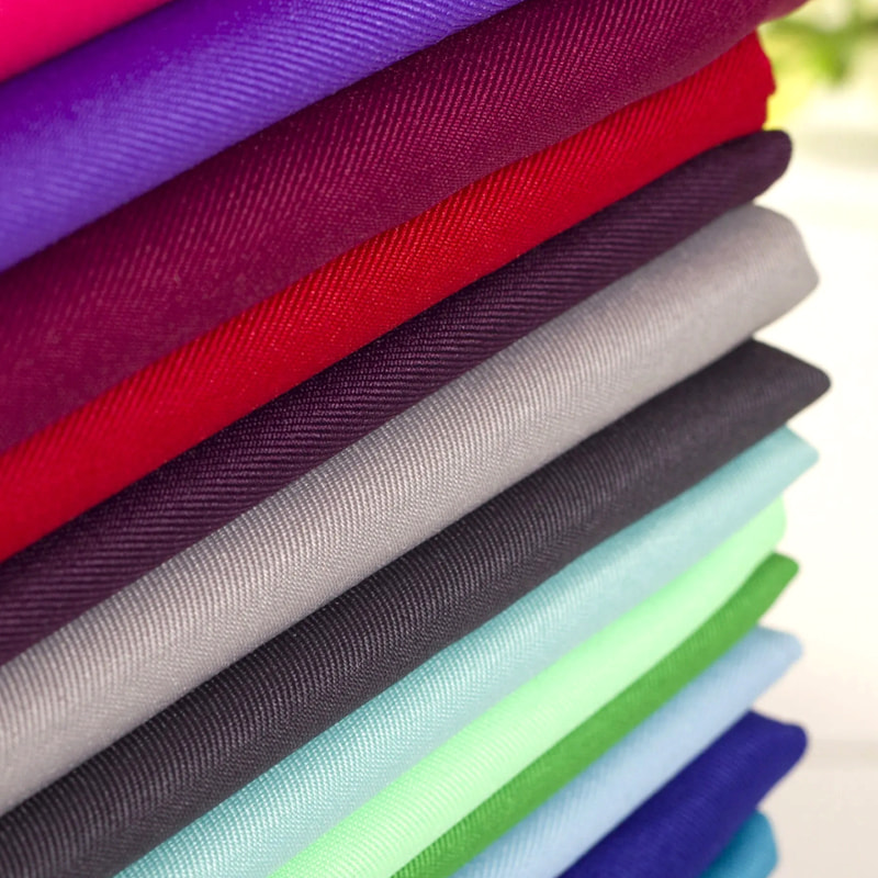 TMIE-08-4-1 Mellemvægt 110GSM tilpassede farver polyester poplin twill stof